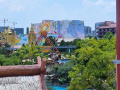 -七彩云南欢乐世界