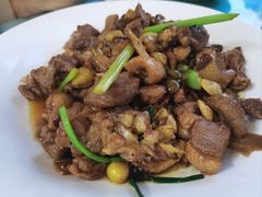 野生鸡皮果炒土鸭-德天丽水风味馆