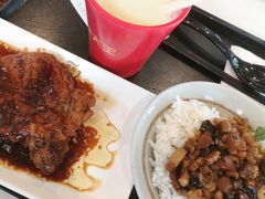 卤肉饭-永和大王(浦东国际机场店)