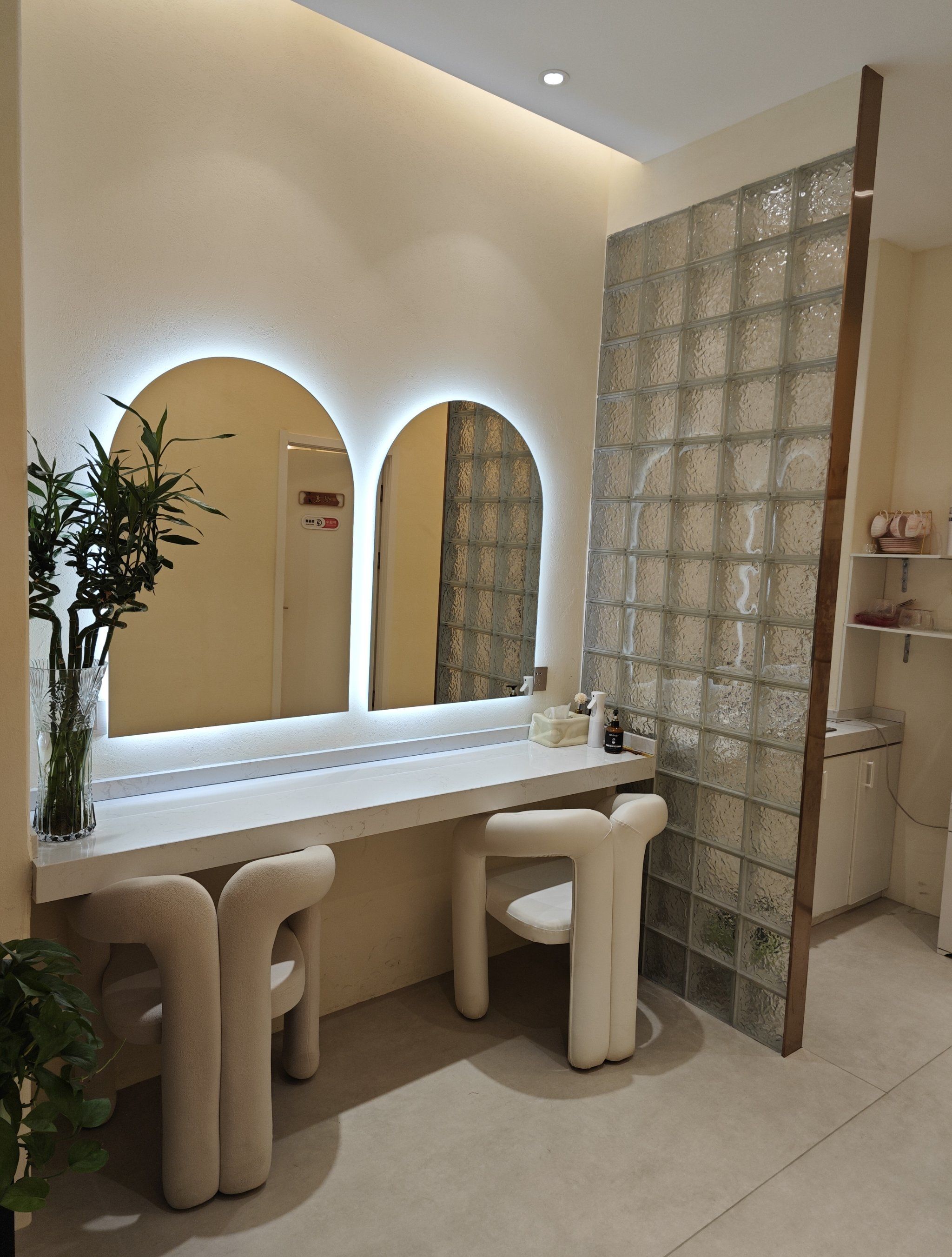 就喜欢美容院的装修