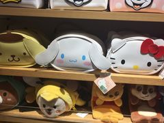 -名创优品(山东青岛市新业广场店)