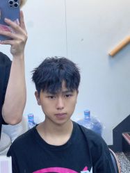 点击看大图 -藤野造型专业烫染接发