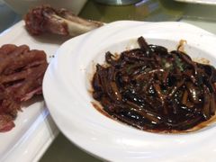 -小龙酒家(桂平路店)