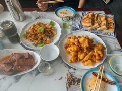 -虹海圣肉饼店家常菜馆