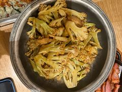 -蜜桃餐厅·伴山(绿宝广场店)