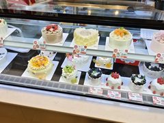 -花花卷卷·鲜食蛋糕(静安久光百货店)