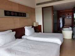 -三亚湾海居铂尔曼度假酒店