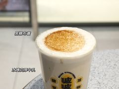 -喜茶(北京华贸购物中心店)