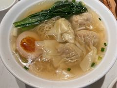鲜虾云吞港式汤面-避风塘(江桥万达店)