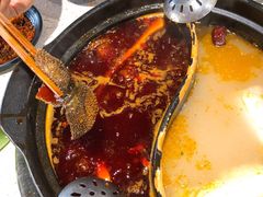 鸳鸯锅-钢管厂歆瑞源油卤串串香(春熙路太古里店)