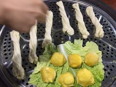 -粘豆包柴火铁锅炖