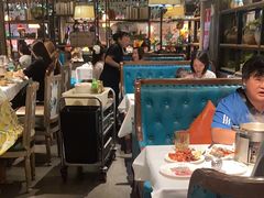 -领鲜活海鲜榴莲自助火锅(东门店)