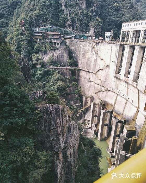 汉中石门栈道景区图片