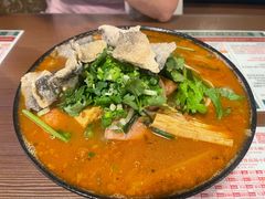 招牌炸酱小锅米线-肥汁米蘭香港米线(宁波路总店)