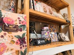 -诚品(信义店)