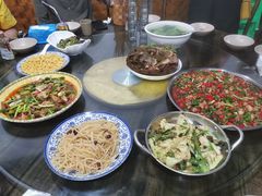 -聚八方土菜馆(余松路店)