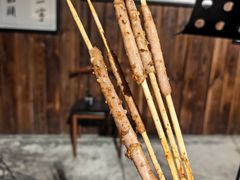 烤海肠-那些年一起吃串的地方烧烤(观前街店)