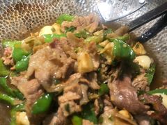 -费大厨辣椒炒肉(万家丽一店)