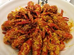 咸蛋黄焗龙虾-龙巢盱眙龙虾·牛蛙·烧烤宵夜(八卦岭店)