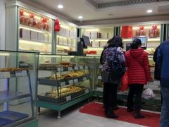 面包甜点陈列柜-上海哈尔滨食品厂(淮海中路店)