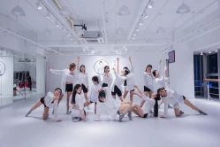 -深舞形体民族舞蹈工作室