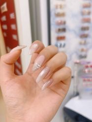 -赢韵美甲美睫瑞士净斑中心