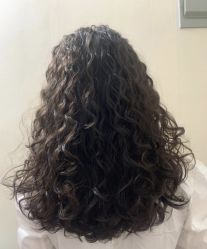 -MOVAN  HAIR莫凡匠人发型屋