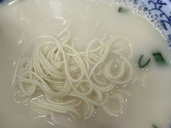 -雪琴面馆富安特色鱼汤面(城中花园店)