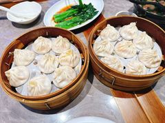-莱莱小笼·乔艾