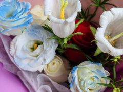 -何兮花店·气球派对鲜花店(马桥银春路万科城店)