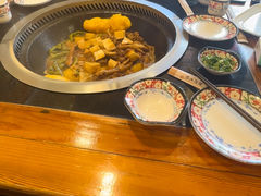 -粘豆包铁锅炖二部(温泉街店)