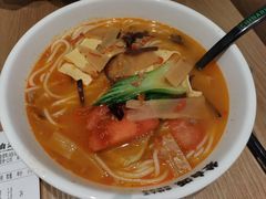 -蒙自源米线大王(花园城商场店)