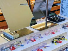 -优医视平价眼镜蔡司依视路折扣工厂店(德胜门店)