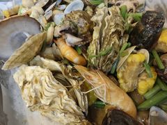 -鑫渔港海鲜本地菜·山海关浑锅(东戴河店)