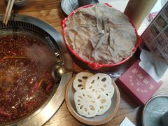 -城墙拐拐火锅(三峡广场黑金冠店)