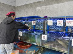 -巧克力渔家.小船海鲜家常菜(三浴场店)