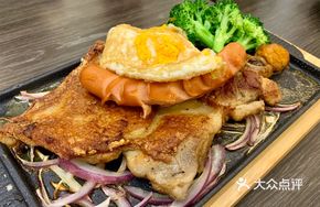 German Sausage and Crispy Chicken Cutlet