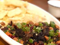 锅巴牦牛肉-小厨子私房菜·云南美食店