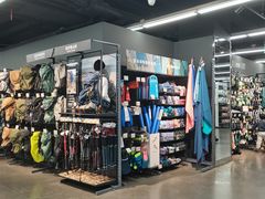 -迪卡侬(西三旗店)