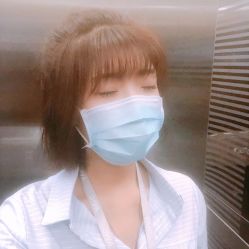 -变画·发型STUDIO