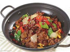 干锅耗牛肉-又见炊烟．纳西小院云南菜