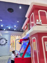 -奈尔宝·儿童乐园·亲子餐厅(华采天地店)