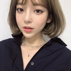 -时尚殿堂明星门店