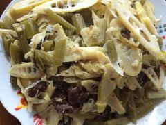 -马尔龙新疆饭店·清真(瑞景店)