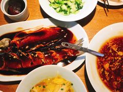 西湖醋鱼-杭百味·大众精选杭帮菜(西湖音乐喷泉店)