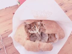 油饼包烧麦-家阳赵师傅油饼包烧麦(粮道街店)