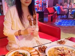 -粉墨特色菜·烧烤音乐酒馆