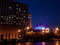 -上海不夜城广场(上海不夜城金融大厦店)