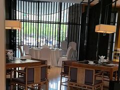 -鱼鲜饭香·招牌汽锅剁椒鱼头王