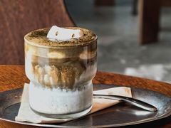 -luutosa  cafe & tea 鹿兔山